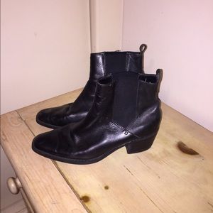 Leather Chelsea boots
