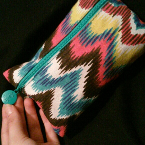 Make-Up/Nail Color/Perfume BUNDLE - Picture 4 of 4