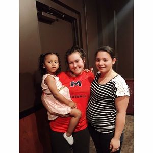 Meet your Posher, Devyn