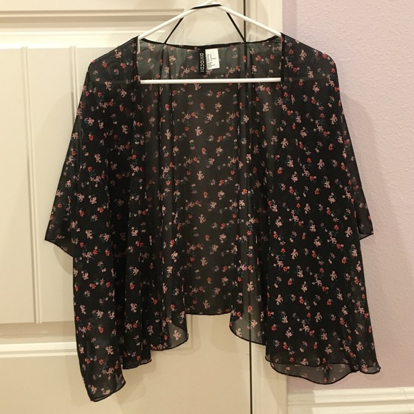H&M CROPPED FLORAL KIMONO