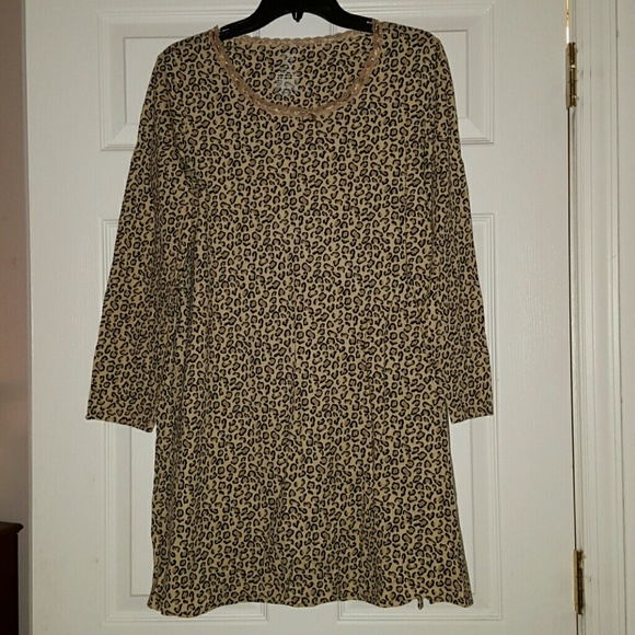 Pajamas Cheetah Print Size 6