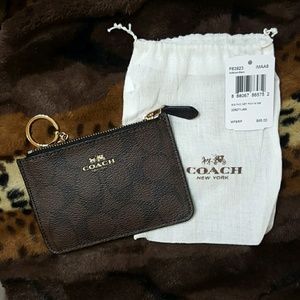 New Coach Coin Holder