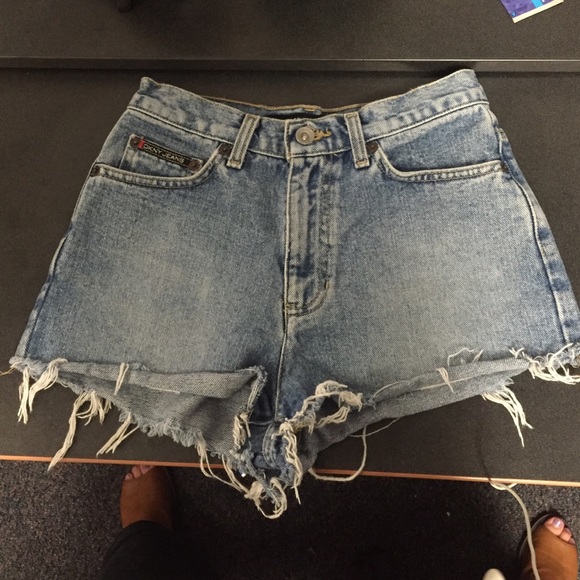 Light wash high waisted denim shorts