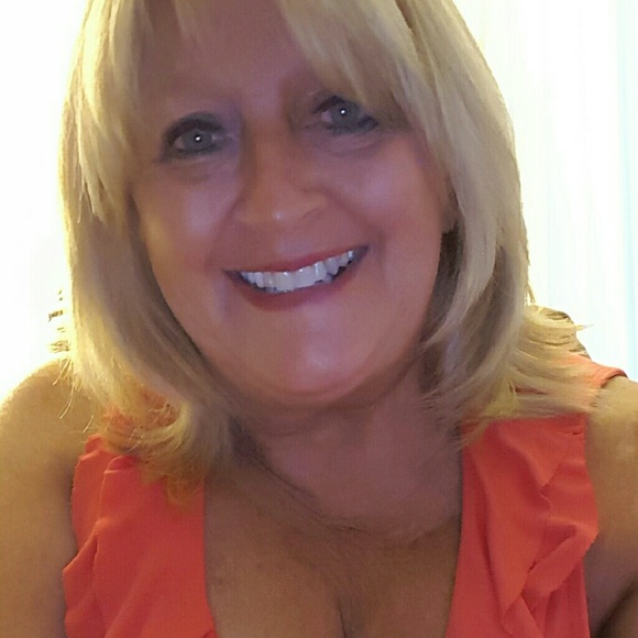 Meet your Posher, Joy