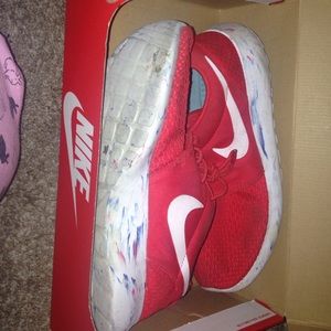 Nike Roshes 👟