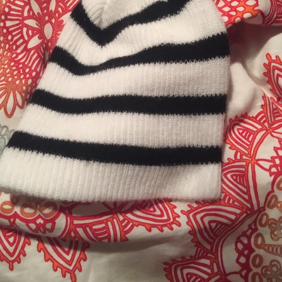 Neff hat - Picture 2 of 4