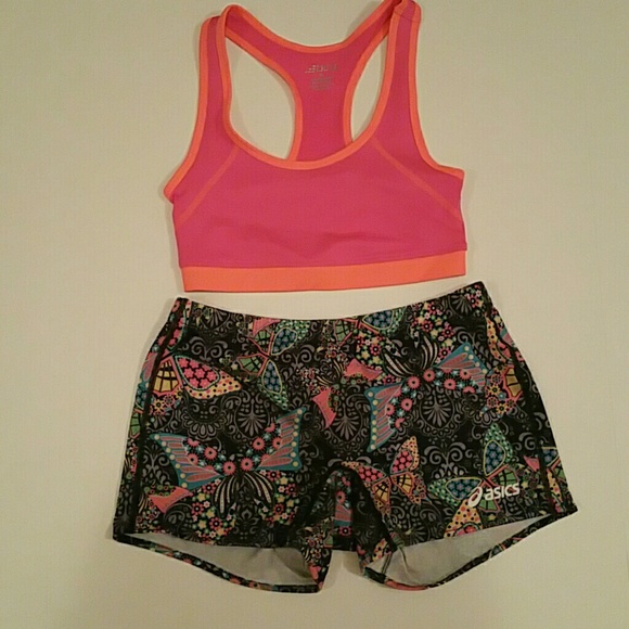 Neon Pink Sports Bra & Paisley Butterfly Shorts