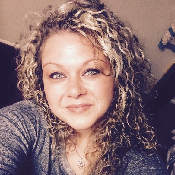 Meet your Posher, Monika - Picture 1 of 1