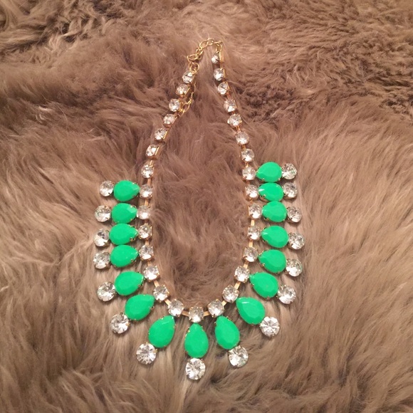 Statement necklace