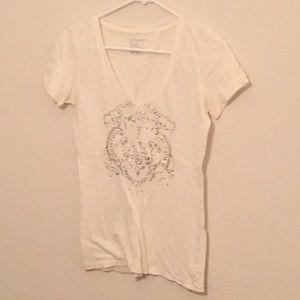 Gently used American eagle v neck tee