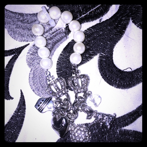 NWOT Juicy Couture bracelet