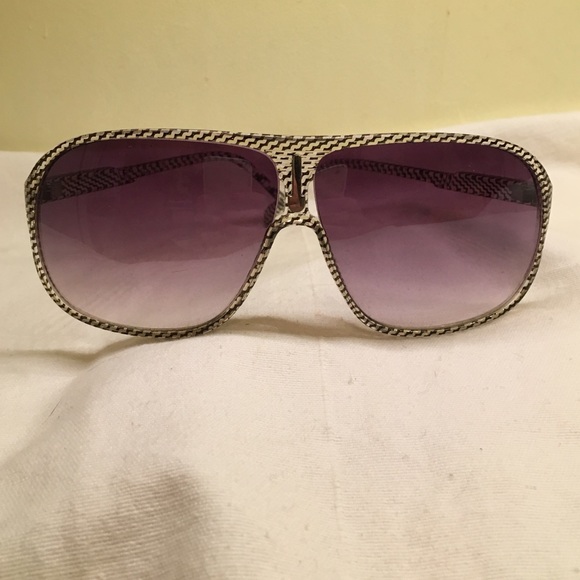 Cool Shades ☀️ - Picture 3 of 4