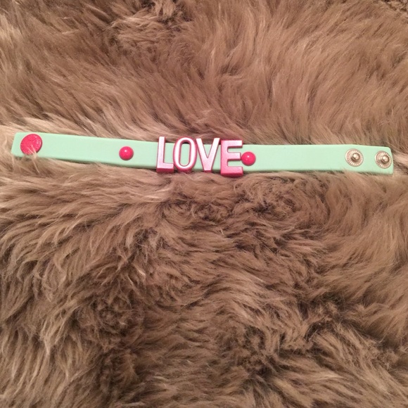 BCBG bracelet