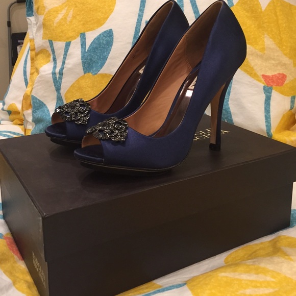 Badgley Mischka Shoes - 100% authentic Badgley Mischka pumps
