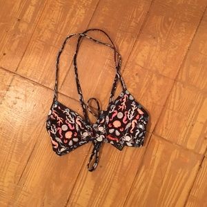 NWT Jolyn Vent Top!