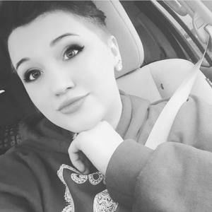 Meet your Posher, Mikayla
