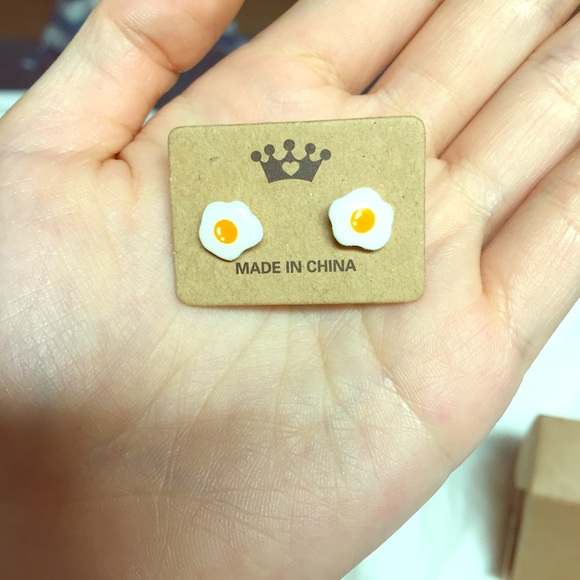 Hand made egg earring