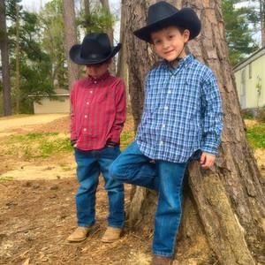 Meet your Posher, Larae