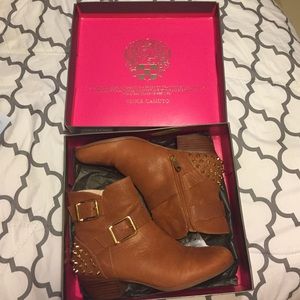 Vince Camito booties