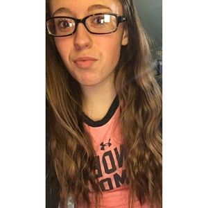 Meet your Posher, Mia