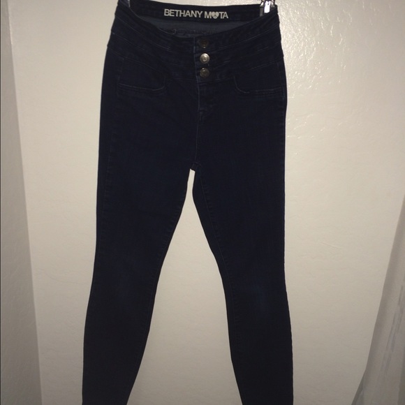 High waisted dark wash jeans