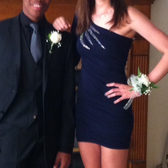 Tight blue mini dress with sequins. One shoulder