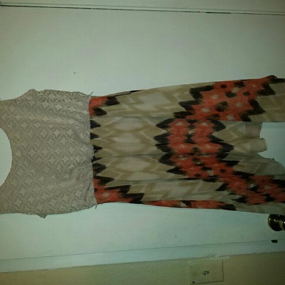 Dress - Picture 2 of 2