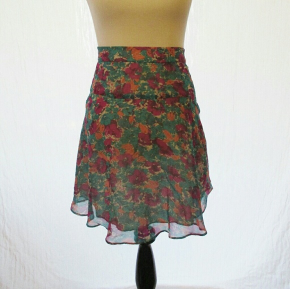 BCBGeneration Dresses & Skirts - BCBGeneration floral shirt
