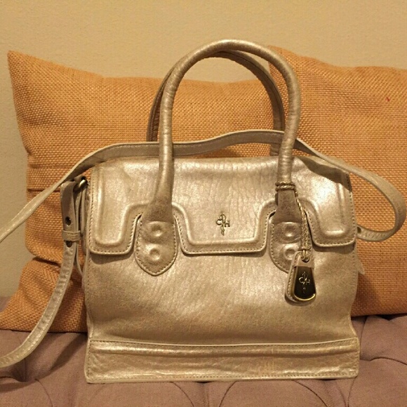 Super cute brandnew light gold color handbag!