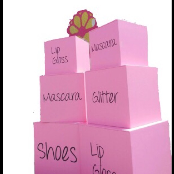 CLOSET TEMPORARILY CLOSED - come back in June! - Picture 2 of 2