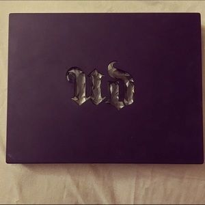 Urban Decay Vice Palette 1