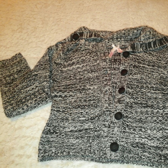 Sweater with Fabric buttons - Picture 1 of 4