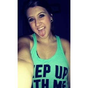 Meet your Posher, Kaila