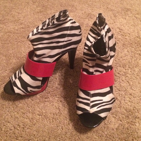 Bumper Shoes - Bumper Zebra 4" Heels