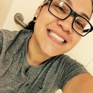Meet your Posher, Marissa