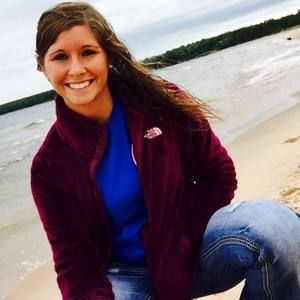 Meet your Posher, Lacey