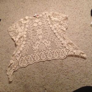 Laced beach Short cardigan