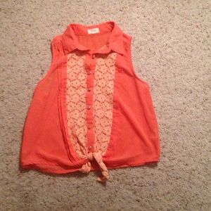 Collared thin material top