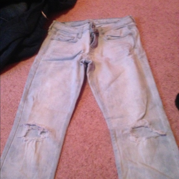 Light Wash American Eagle Jeans!