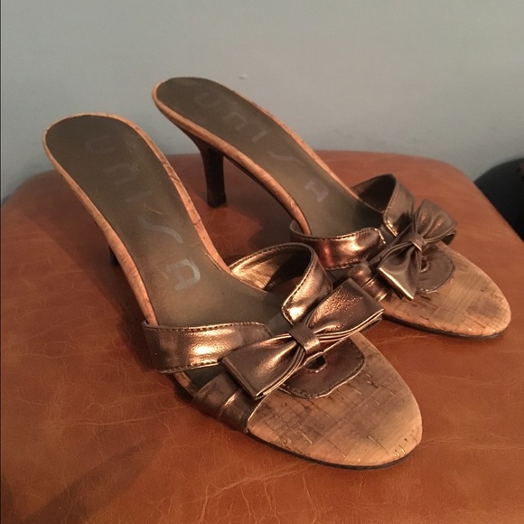 ⚡️PRICE CUT⚡️Unisa Sandals