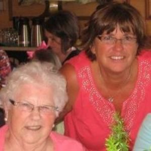 Meet your Posher, Debbie