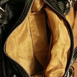 Not a listing. Extra pics of kvz bag