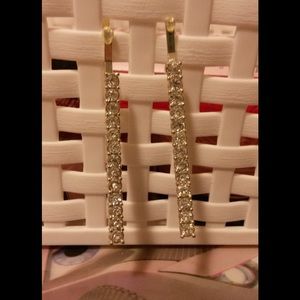 Pair of rhinestone bobby pins!