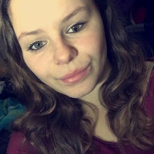 Meet your Posher, Traci