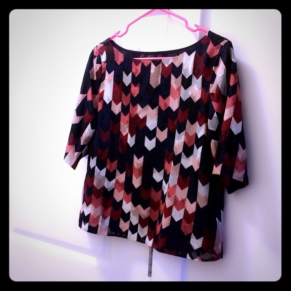 Ann Taylor CHEVRON 3/4 SLEEVE TEE