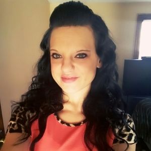 Meet your Posher, Felicia