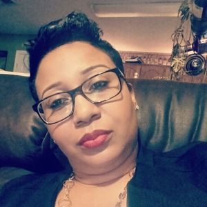 Meet your Posher, Kassandra