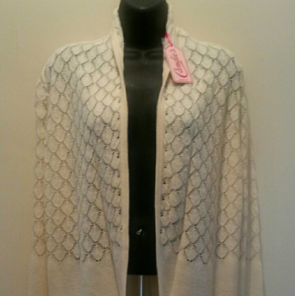 SOLD   Candie''s Cream  Sweater SOLD