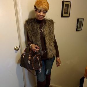 Meet your Posher, Annette