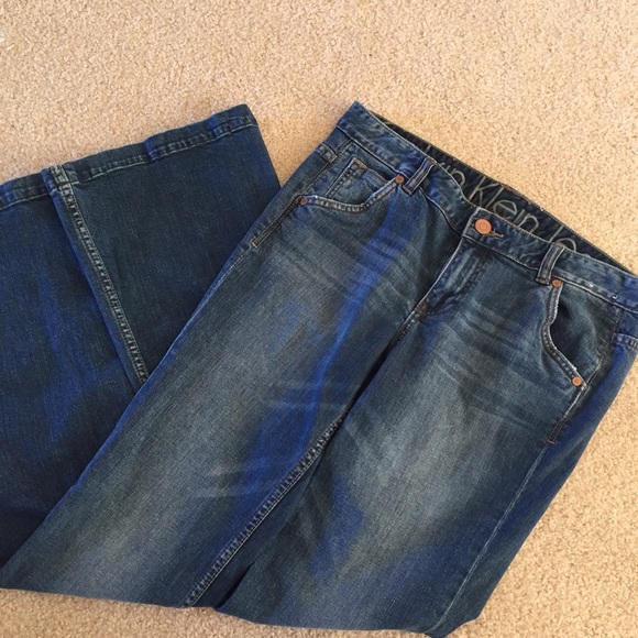 Calvin Klein Jeans - Picture 2 of 3